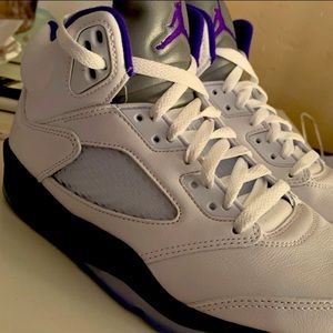 Color are Purple and White size is 9.5 Brand New Jordans